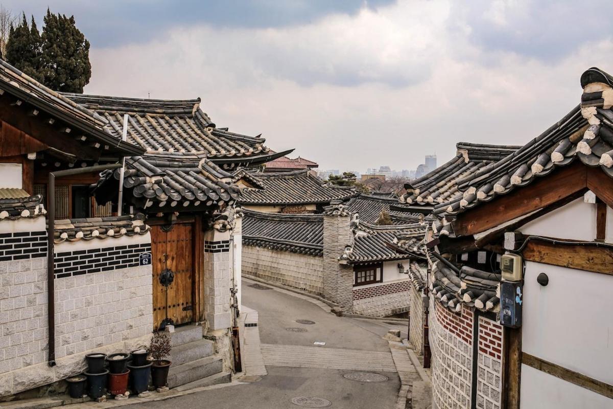 Seoyuni 6 People 7 Minutes From Hyehwa Station Gwanghwamun Hanok Village 5 Minutes By Airport Bus Villa Seoul